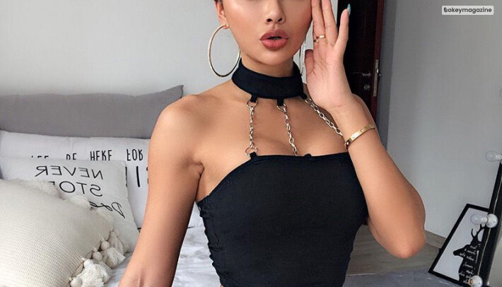 Sleeveless Chain Black Crop Tops