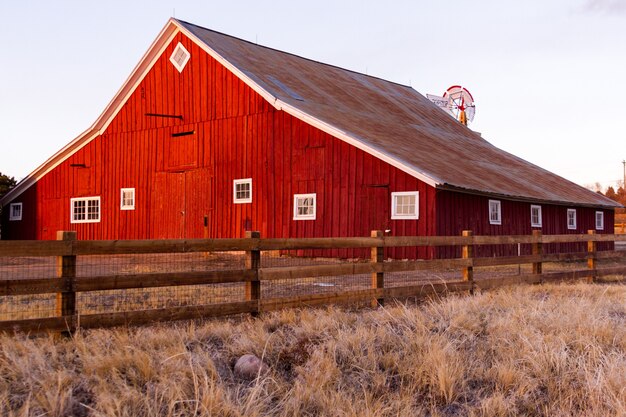 Features of Amish Sheds