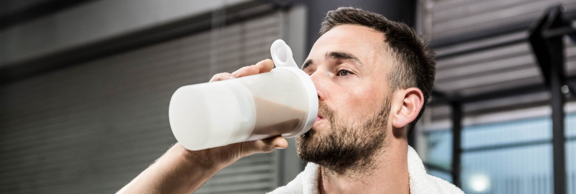 Is It Ok To Drink Protein Shake Before Bed