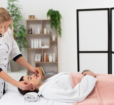 Right Massage Therapist in Chicago