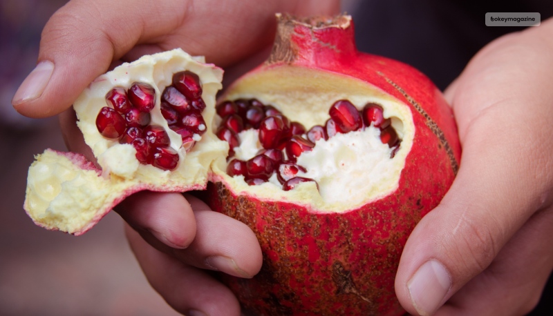 Benefits Of Eating Pomegranate Seeds